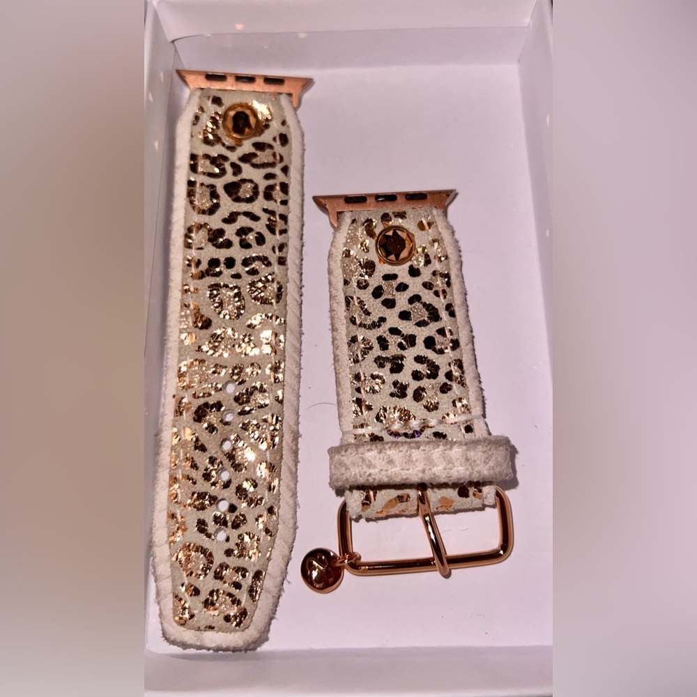 Rose gold leopard leather Apple Watch band